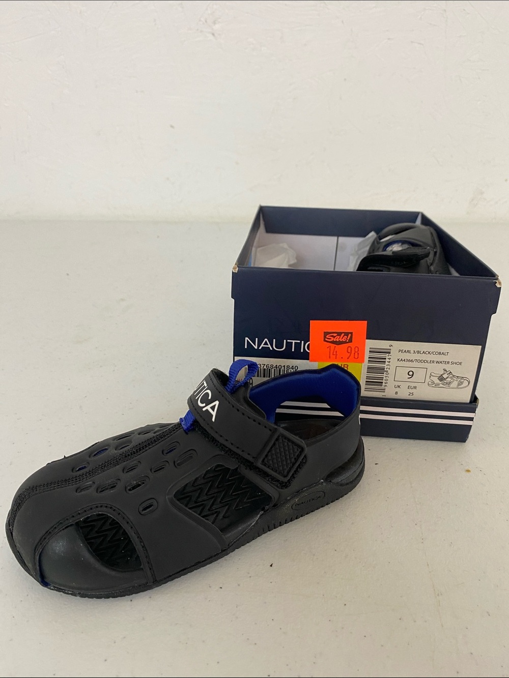 Nautica Navy and Royal Blue Kids Water Shoe with Hook-and-Loop Strap size 9
